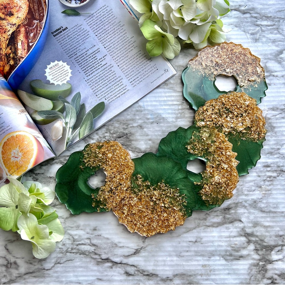 🍀Handmade Green & Gold Leaf Resin Geode Coasters Set